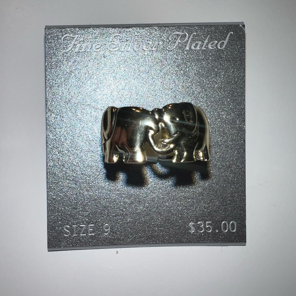 Marching elephants ring